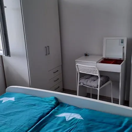 Freeme - One Bedroom With Balcony And Sea View *