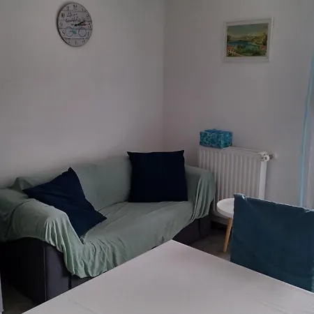 Apartment Freeme - One Bedroom With Balcony And Sea View