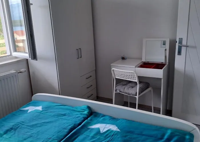 Freeme - One Bedroom With Balcony And Sea View *